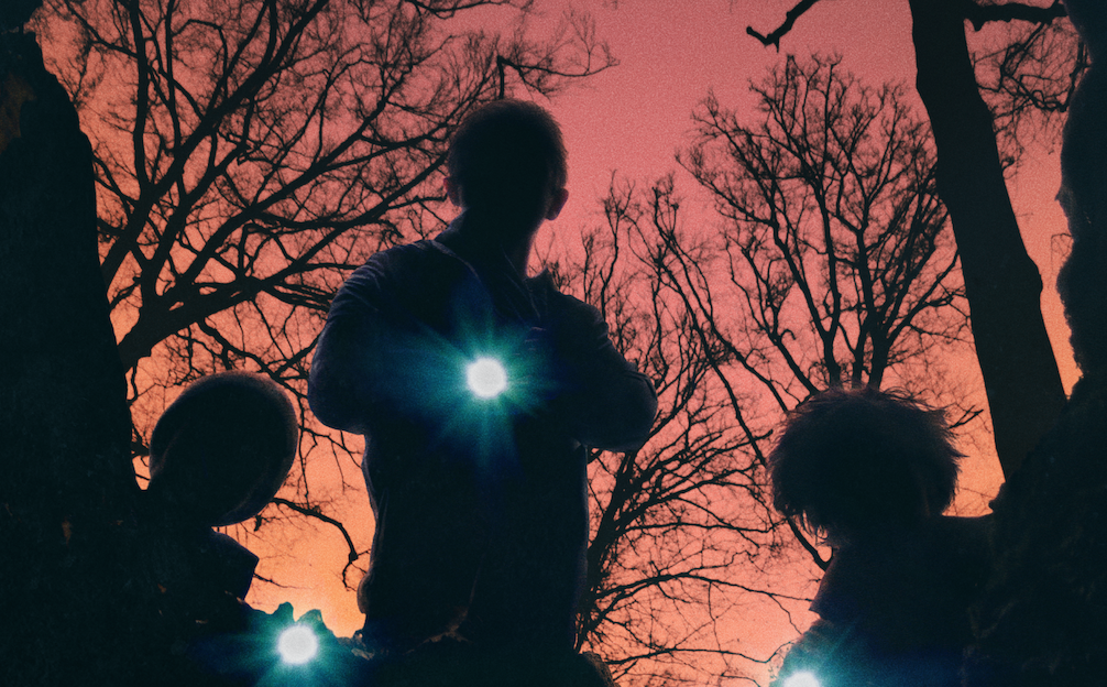 Super Dark Times — Trailer